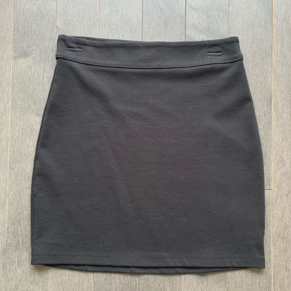 NWOT Silence + Noise skirt - Picture 3 of 4
